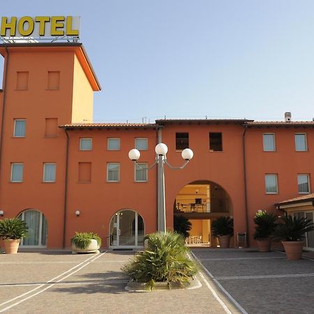 Hotel Plazza Porcari Exterior photo